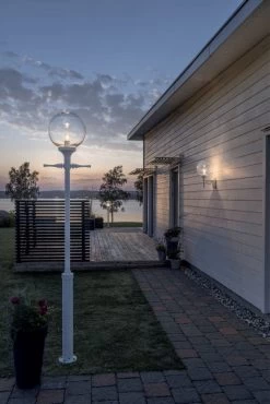 KONSTSMIDE Orion Kandelaber Außenstandleuchte Weiß Mit Kugelkopf E27 240cm 7 KONSTSMIDE Orion Kandelaber Außenstandleuchte Weiß Mit Kugelkopf E27 240cm -Lichtwelt Verkauf 468 250.s.1.orion