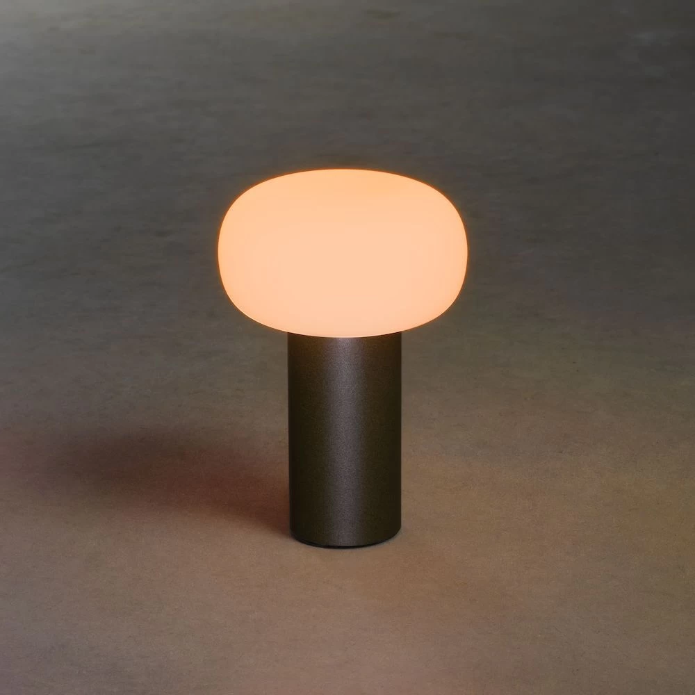 KONSTSMIDE Antibes Akku Tischleuchte IP54 Schwarz Dimmbar 2700/3000/4000K+RGB 11 KONSTSMIDE Antibes Akku Tischleuchte IP54 Schwarz Dimmbar 2700/3000/4000K+RGB – Bild 9