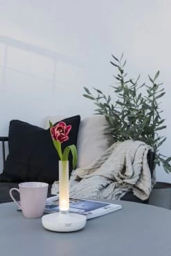 KONSTSMIDE Biarritz Akku Tischleuchte IP54 Weiss Dimmbar 1800/3000/4000K 26 KONSTSMIDE Biarritz Akku Tischleuchte IP54 Weiss Dimmbar 1800/3000/4000K -Lichtwelt Verkauf 7827 253.s.2.0