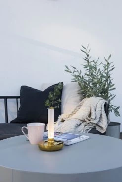 KONSTSMIDE Biarritz Akku Tischleuchte IP54 Goldfarben Dimmbar 1800/3000/4000K -Lichtwelt Verkauf 7827 803.s.2.0