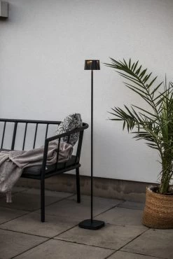 KONSTSMIDE Nice Akku Stehleuchte IP54 Schwarz Dimmbar 2700/3000K -Lichtwelt Verkauf 7831 750.s.2.0