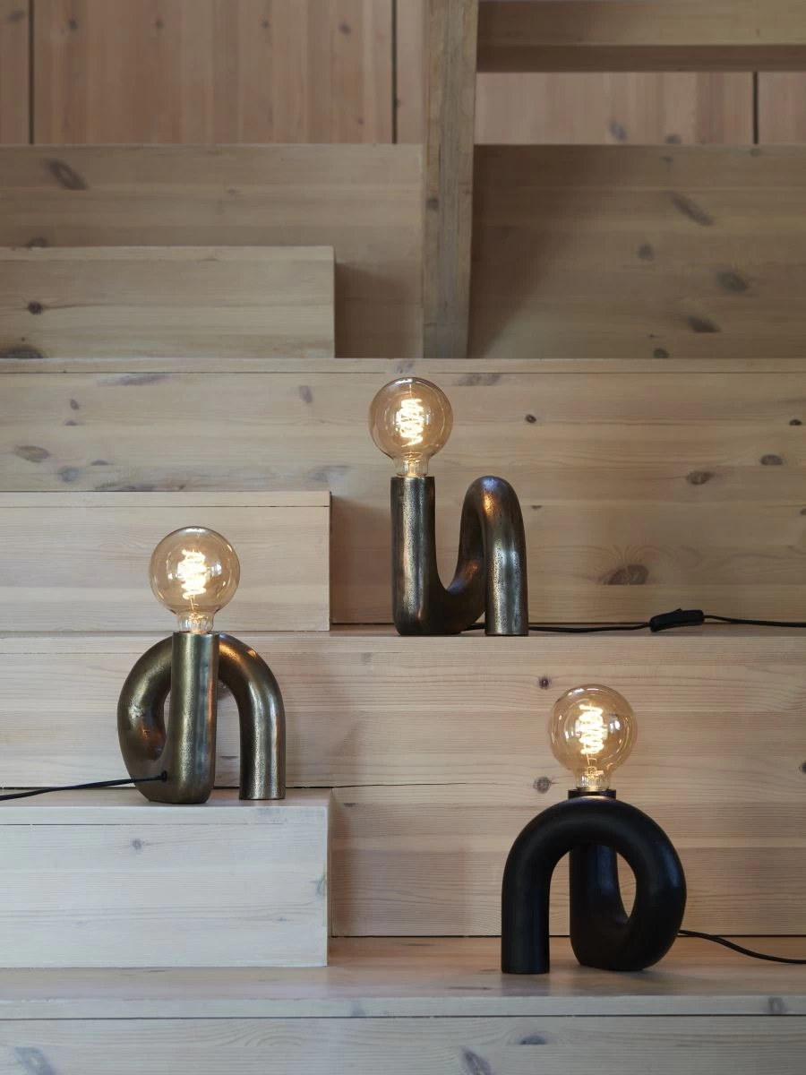 PR Home Notice Swirl Tischleuchte Skulptur Metall Schwarz E27 18x19x15cm 5 PR Home Notice Swirl Tischleuchte Skulptur Metall Schwarz E27 18x19x15cm – Bild 3