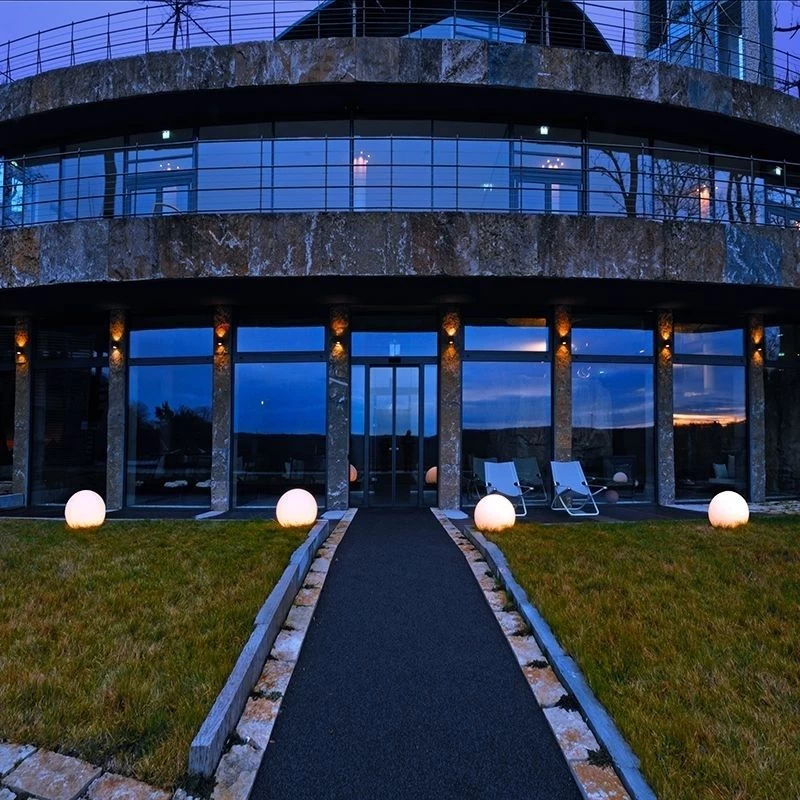 Deko Light Dekorative Kugelleuchte 75 Für Außen Weiß IP65 1 Flg. E27 Dekorativ 4 Deko Light Dekorative Kugelleuchte 75 Für Außen Weiß IP65 1 Flg. E27 Dekorativ – Bild 2