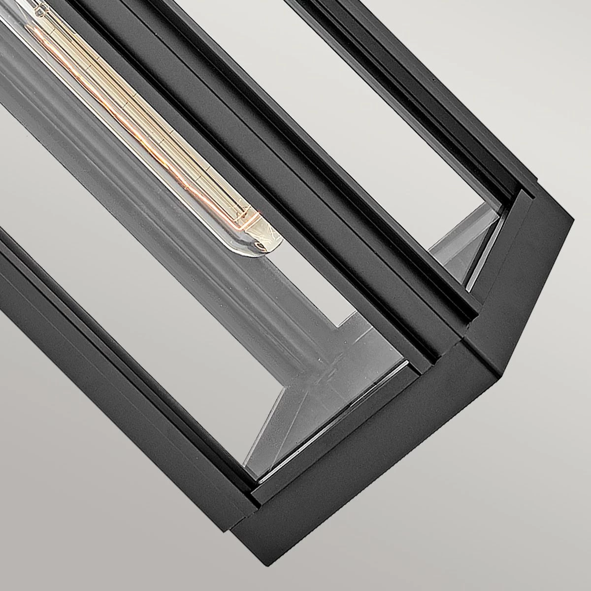 Elstead Sag Harbor Außenwandleuchte Schwarz E27 IP44 140x190x413mm Dimmbar 5 Elstead Sag Harbor Außenwandleuchte Schwarz E27 IP44 140x190x413mm Dimmbar – Bild 3